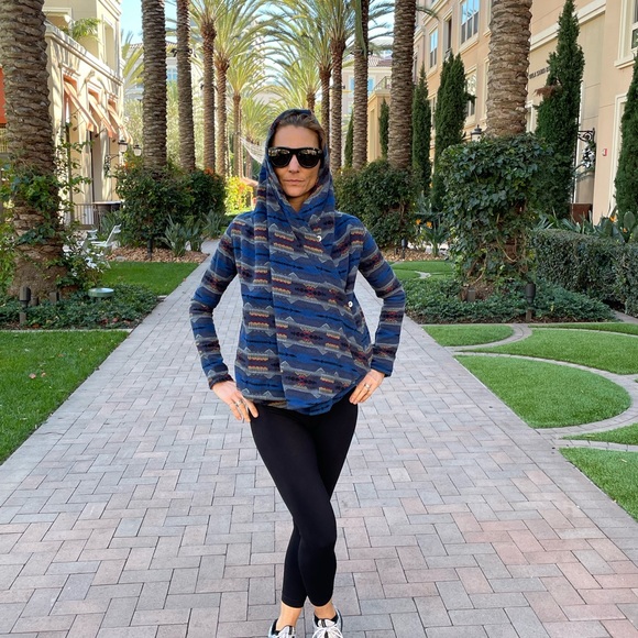 Levi's x Pendleton Jacquard Wool Poncho Wrap Hooded Jacket size XS - Picture 5 of 14